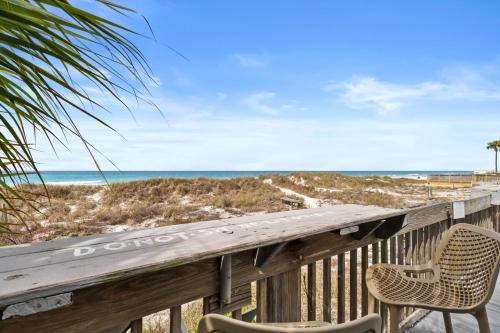 Gulf-Front Surf Club Condo 2BR, Spacious Balcony, Peaceful East End Beach Access photo 18