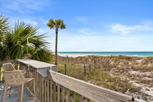 Gulf-Front Surf Club Condo 2BR, Spacious Balcony, Peaceful East End Beach Access photo 47