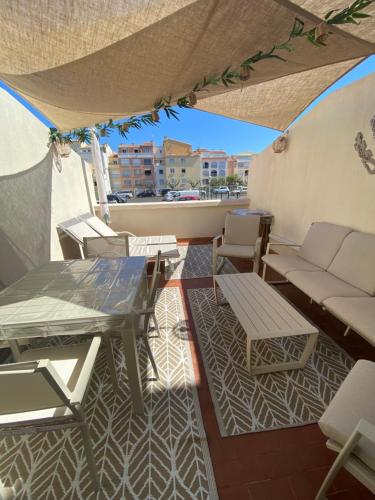 Studio entièrement rénové avec grande terrasse pour 4 personnes - Cap d'agde