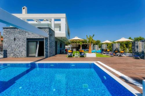 Villa Tropicana by Villa Plus