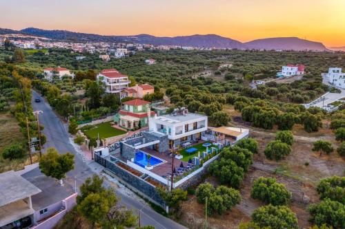 Villa Tropicana by Villa Plus
