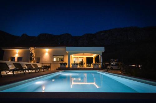 Villa PEPINELA - Holiday Home