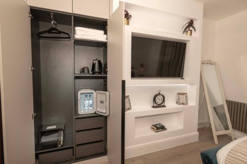 Moseley Luxury Stay photo 56
