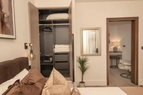 Moseley Luxury Stay photo 17