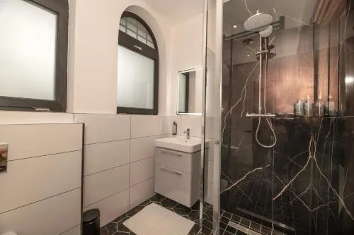 Moseley Luxury Stay photo 25