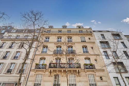 Modern Suite Center of Paris Montmartre
