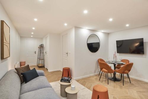 Modern Suite Center of Paris Montmartre