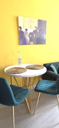 Sunny Loft at Gate of Old Nice