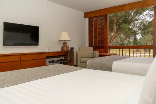 Estelar Paipa Hotel Spa & Y Centro De Convenciones — Photo of the whole room