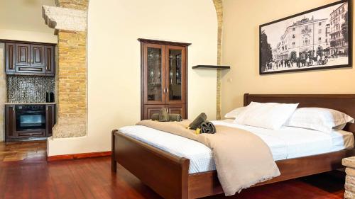 Casa Di Peve Corfu Old Town Historic Venetian Apt