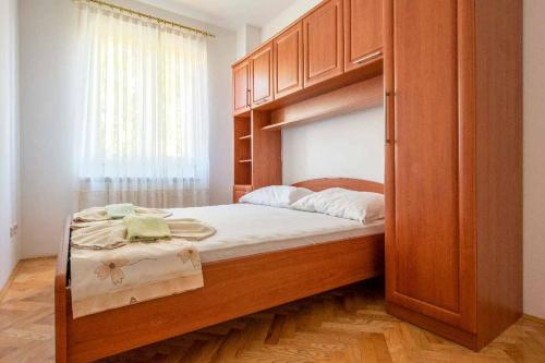 Apartment Vesna 3 with terrace