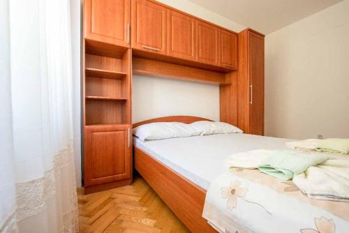 Apartment Vesna 3 with terrace