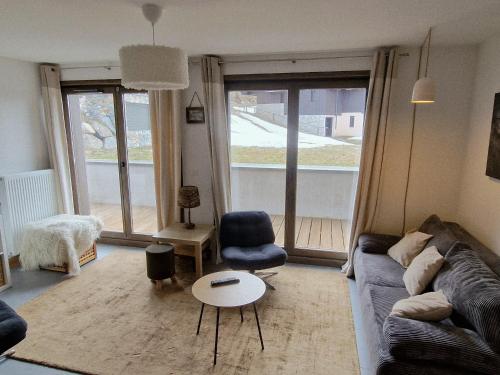 Appartement cosy au centre station, proche pistes, parking, WiFi - FR-1-755-35