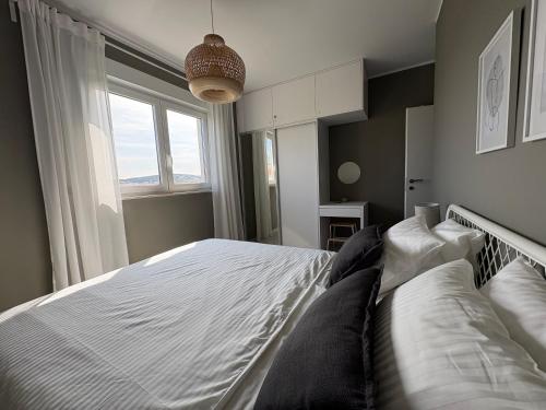Fresh and newly built apartment with pool