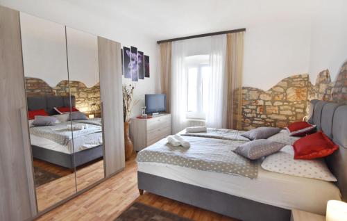 Cozy apartment with garden