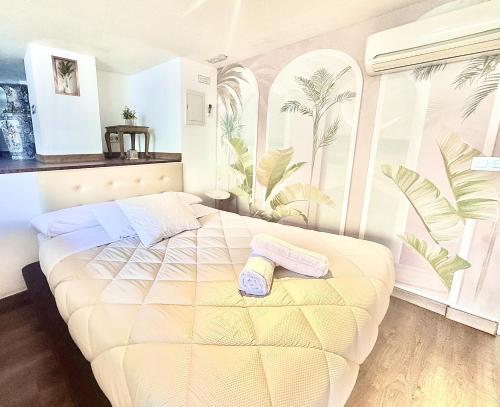 Parking, City & Pool- Costa Paradise Suites- MALAGA