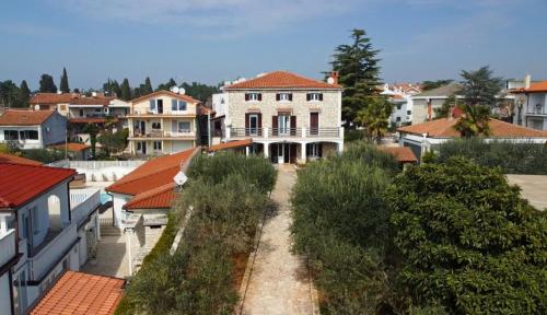Bright flat with sea view terrace