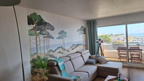 T3 en Première ligne vue bassin, proche commerces