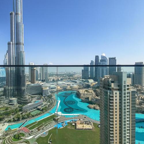 An Address Like No Other Burj Khalifa at Your Window in Large Refined Opera Suite