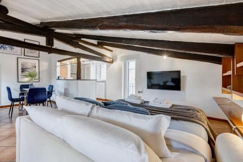 Trevi Legend Penthouse