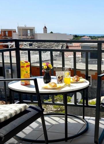 Sunny oasis with a beautiful view