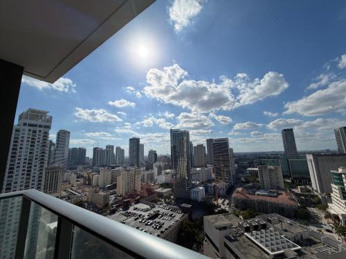 Luxury High Floor Skyline Apartment Near Cruise Port photo 10