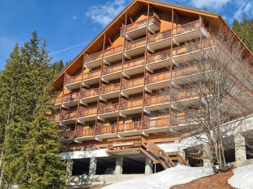 Appartement proche des pistes avec balcon, vue sur vallée