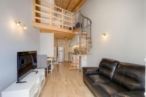 Almadena grey house