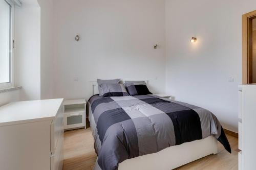 Almadena grey house