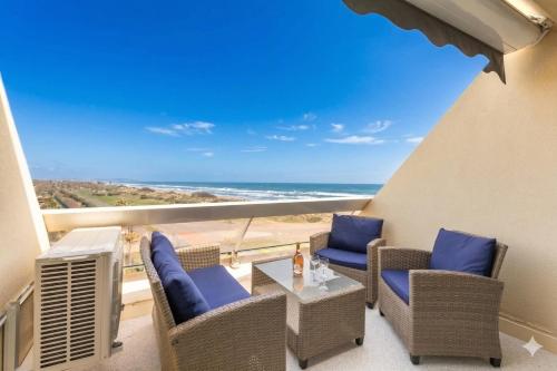 Infinity sea Heliopolis