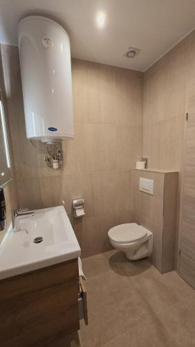 Elegance Lux Living 214