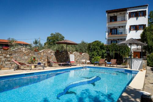 Gallery image of Seranides Boutique Hotel in Kato Gatzea