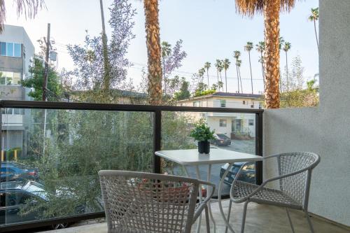 Hollywood Lovely Apartment photo 7