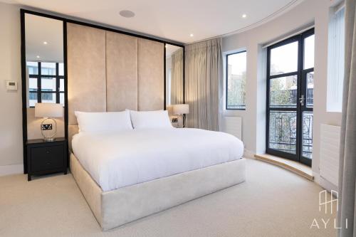 AYLI - Kensington photo 224