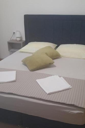Apartments and rooms by the sea Srima - Vodice, Vodice - 25329
