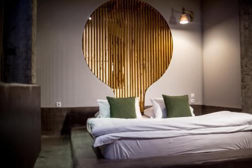 A bed or beds in a room at ThessHomeLiving