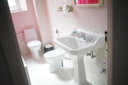 A bathroom at Antares