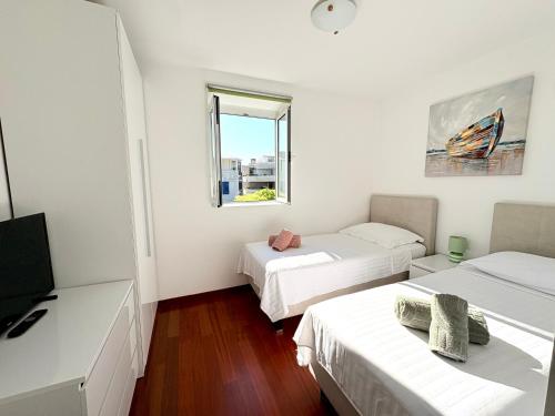 Sea View Apartment with Terrace&Parking