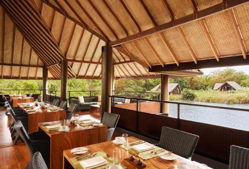 Jetwing Vil Uyana, A Luxury Reserveにあるレストランまたは飲食店