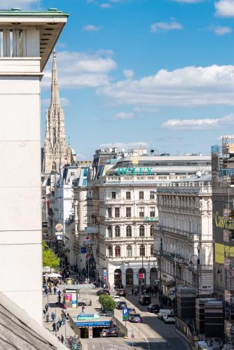 Opera Living Residences - City Center Apartments