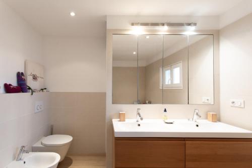 Villa with amazing view in a perfect location