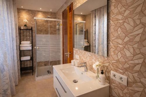 5 bedrooms Villa Costa Adeje