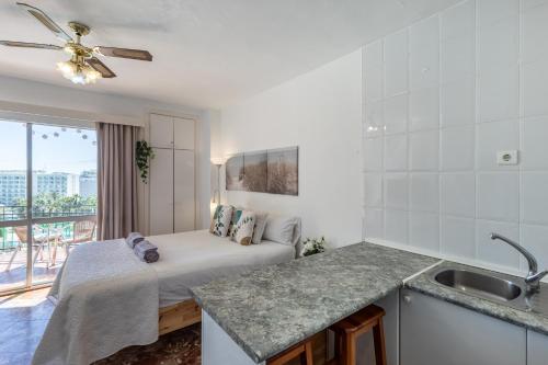 AA Guest - The Golden Sea Views Eco Apartment photo 11