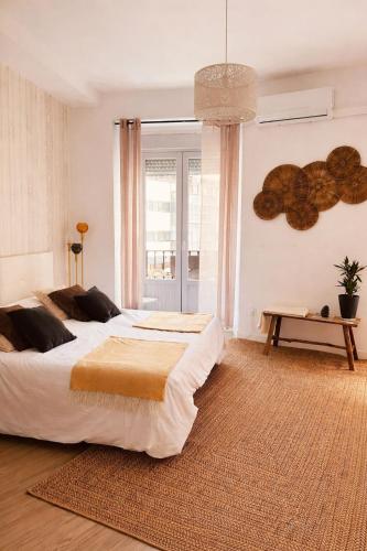 Apartamento con balcón, Costanilla de los Ángeles