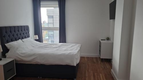 Penthouse height Flat, City View Balcony, Quiet, Free Wifi, Gym & More Minimalistic Home photo 9