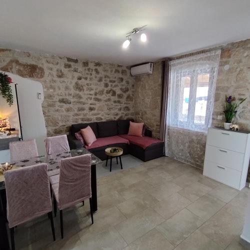 Apartmani Memić 100 m do plaže, APARTMENTS MEMIĆ ONLY 100M FROM BEACH