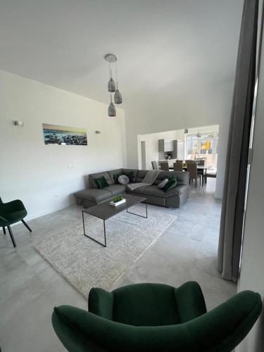 Luxury Garden Apartment Kaštela