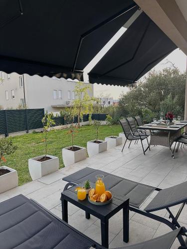Luxury Garden Apartment Kaštela
