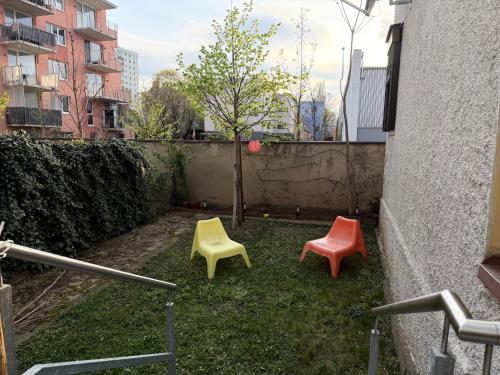 Sunny Garden Apartment with Terrace - Graz