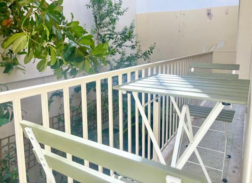 Cozy apartment in Plaka